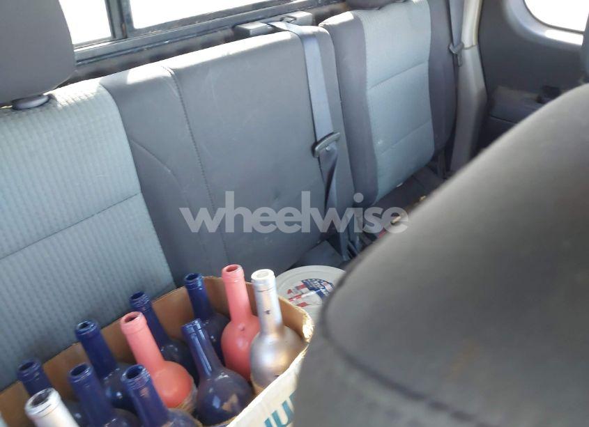 Photo 8 of 2004 Nissan Titan SE (VIN 1N6AA06B84N580193)