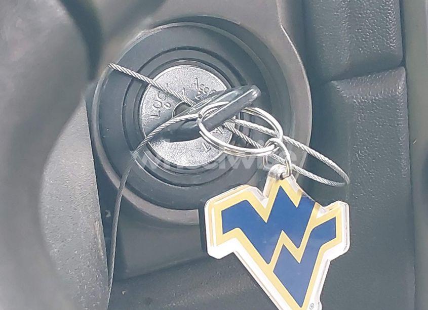 Photo 11 of 2005 Nissan Titan SE (VIN 1N6AA06BX5N512401)