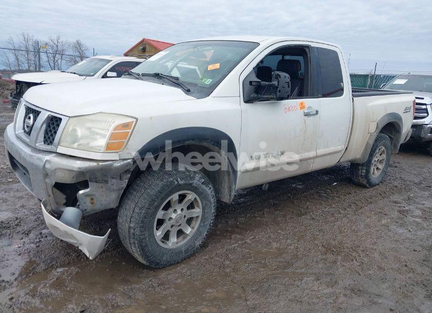 Photo 2 of 2005 Nissan Titan SE (VIN 1N6AA06BX5N512401)
