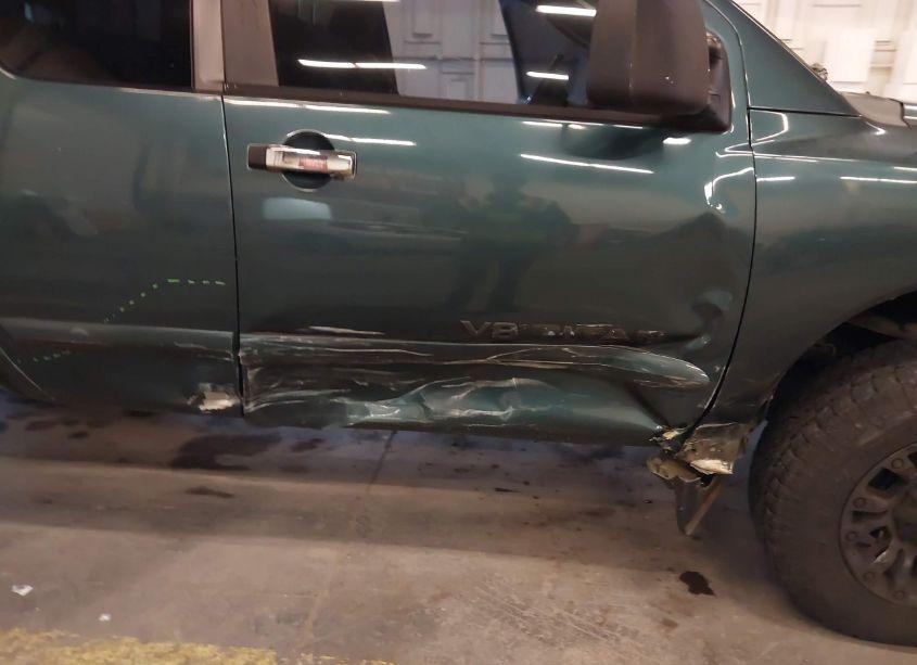 Photo 13 of 2005 Nissan Titan SE (VIN 1N6AA06BX5N555846)