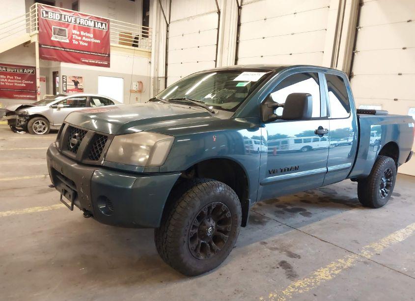Photo 2 of 2005 Nissan Titan SE (VIN 1N6AA06BX5N555846)