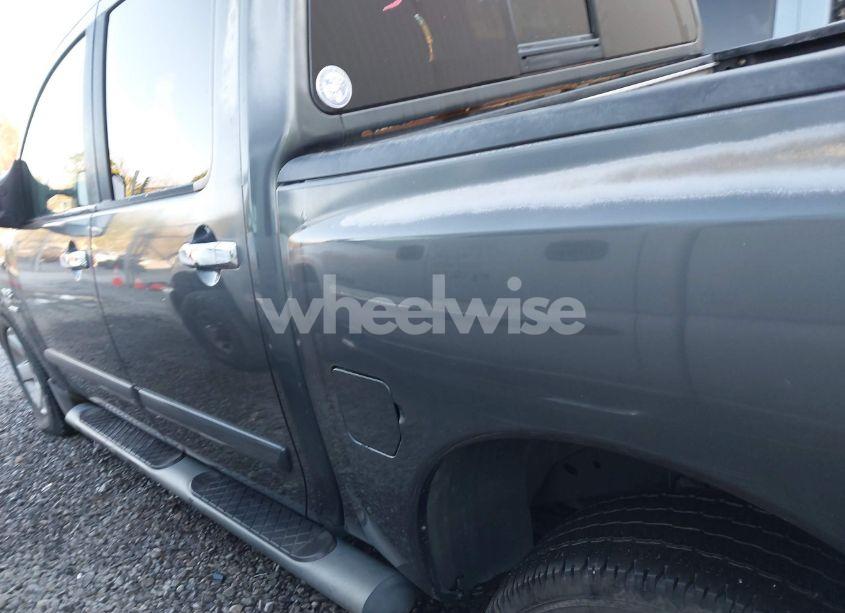 Photo 14 of 2004 Nissan Titan LE (VIN 1N6AA07A04N533262)