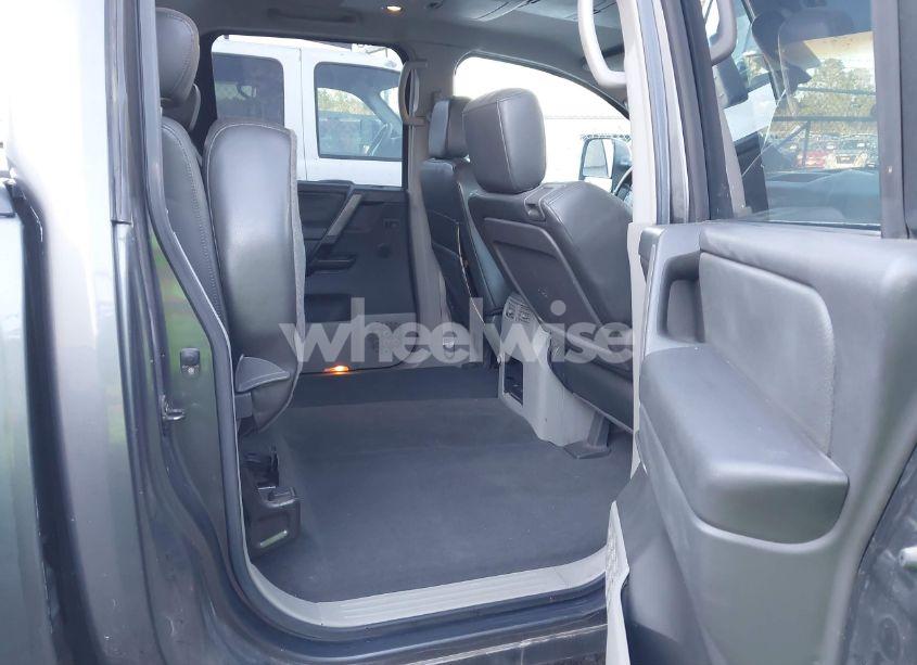 Photo 8 of 2004 Nissan Titan LE (VIN 1N6AA07A04N533262)