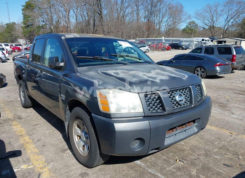 2004 Nissan Titan XE (VIN 1N6AA07A04N552555) main photo