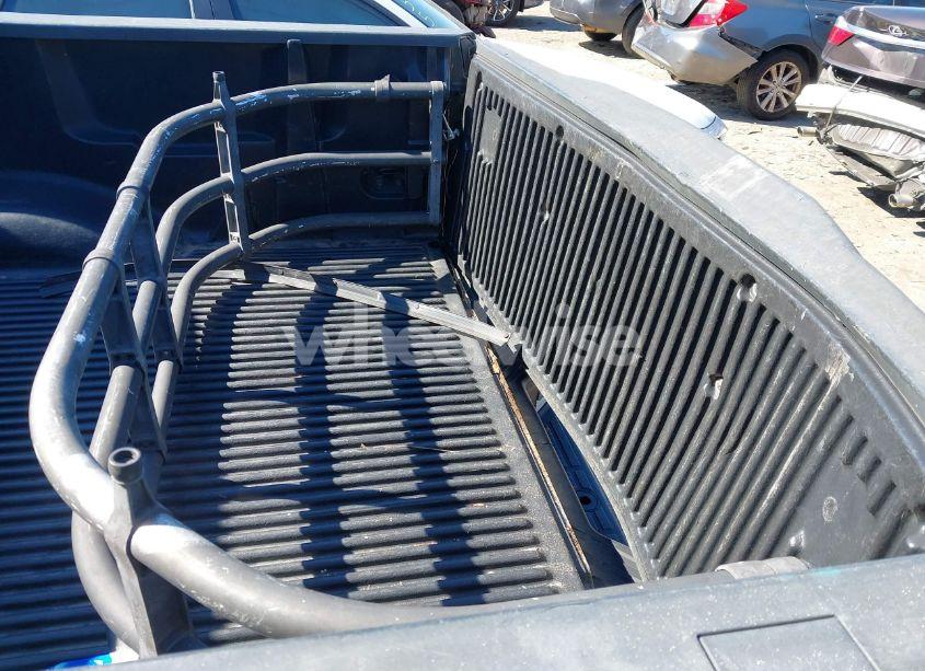 Photo 13 of 2004 Nissan Titan XE (VIN 1N6AA07A04N552555)