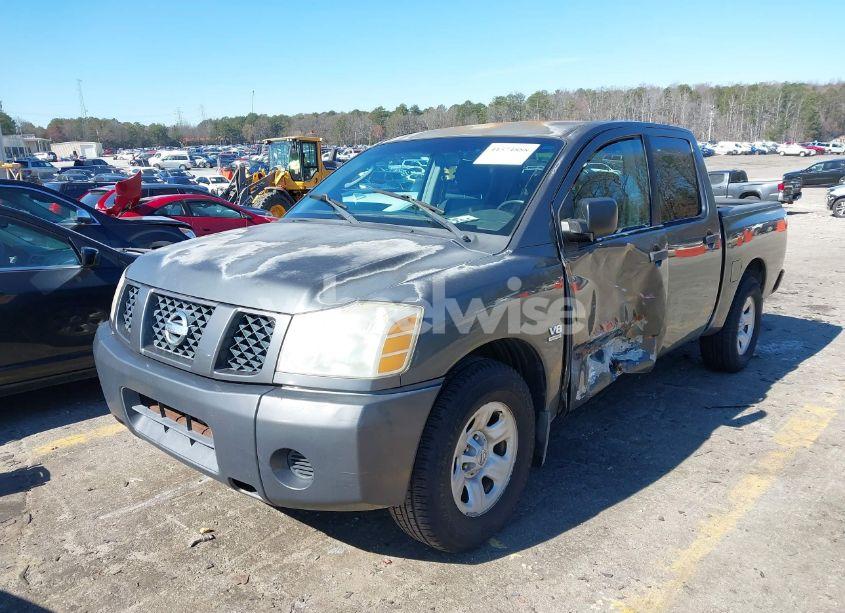 Photo 2 of 2004 Nissan Titan XE (VIN 1N6AA07A04N552555)