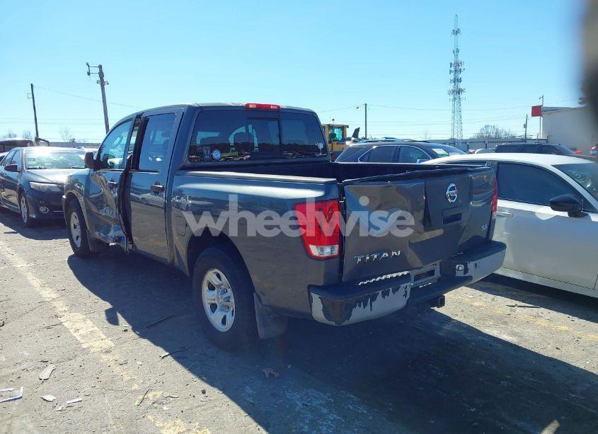 Photo 3 of 2004 Nissan Titan XE (VIN 1N6AA07A04N552555)
