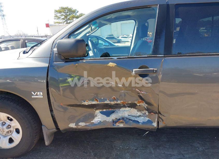 Photo 6 of 2004 Nissan Titan XE (VIN 1N6AA07A04N552555)