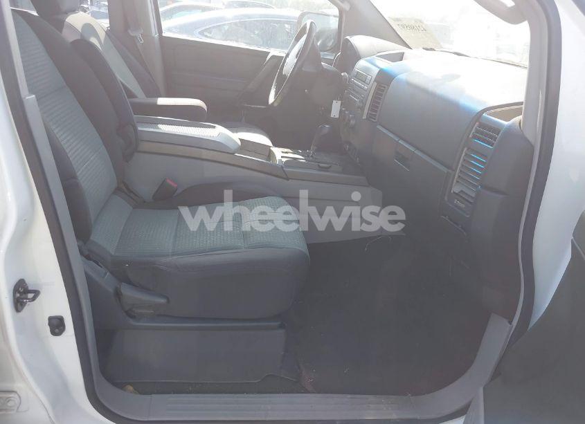 Photo 5 of 2004 Nissan Titan SE (VIN 1N6AA07A04N561241)