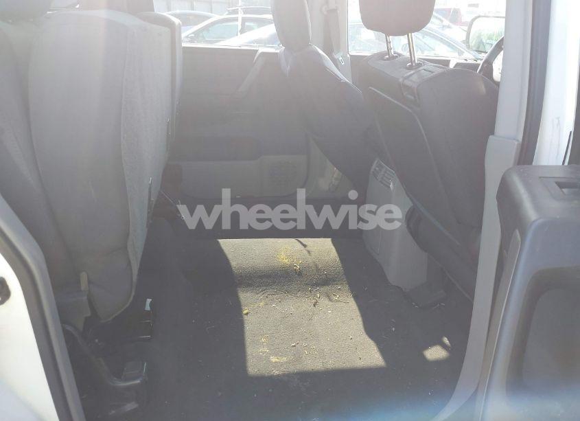 Photo 8 of 2004 Nissan Titan SE (VIN 1N6AA07A04N561241)