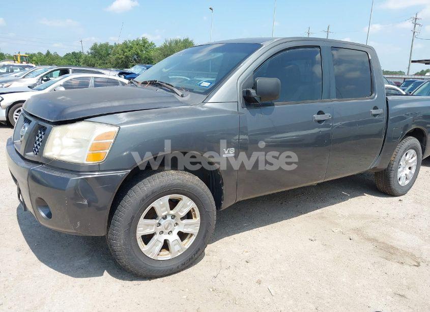 Photo 2 of 2004 Nissan Titan XE (VIN 1N6AA07A14N568893)