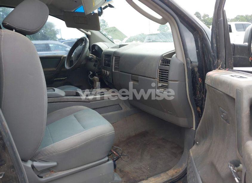 Photo 5 of 2005 Nissan Titan XE (VIN 1N6AA07A15N518092)