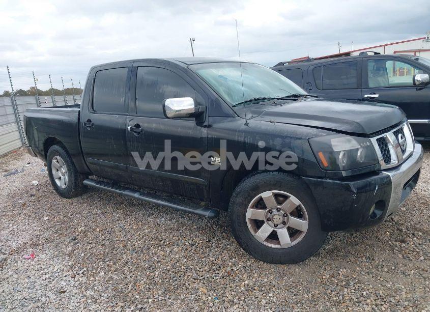 2004 Nissan Titan LE (VIN 1N6AA07A24N512509) main photo