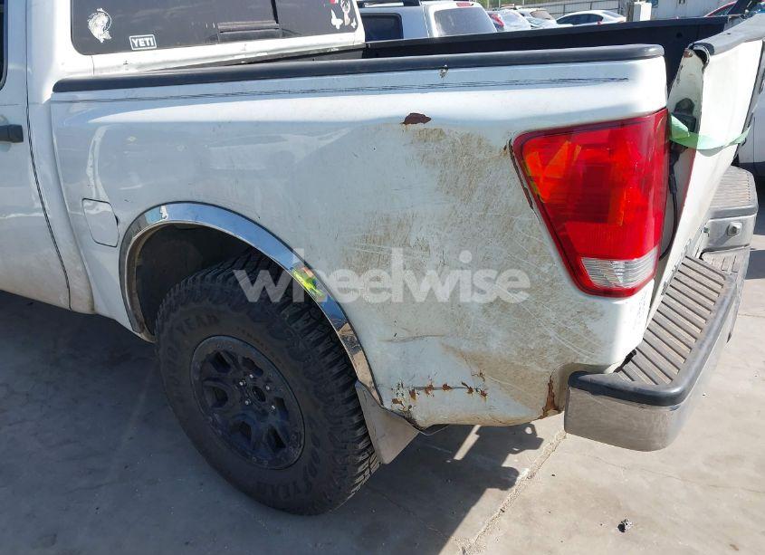 Photo 6 of 2004 Nissan Titan XE (VIN 1N6AA07A34N570788)