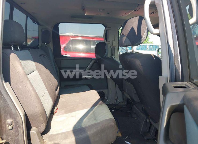 Photo 8 of 2004 Nissan Titan SE (VIN 1N6AA07A64N548266)