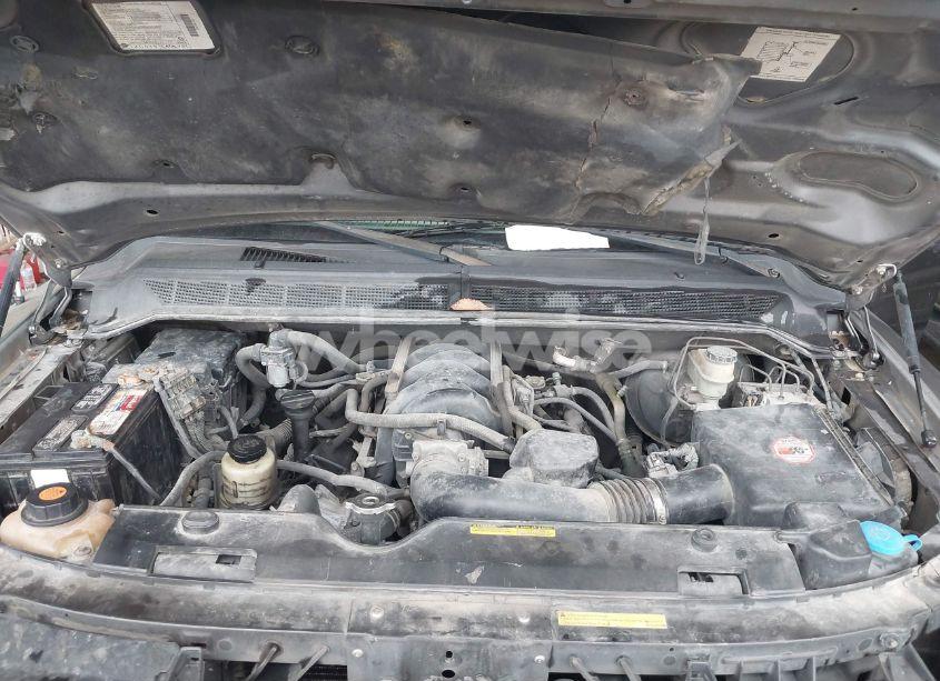 Photo 10 of 2005 Nissan Titan XE (VIN 1N6AA07A75N546429)