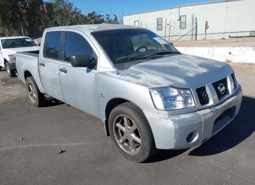 2004 Nissan Titan XE (VIN 1N6AA07A84N591801) main photo