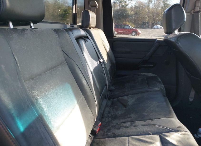 Photo 8 of 2005 Nissan Titan LE (VIN 1N6AA07A85N508238)