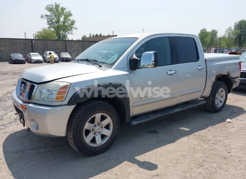 Photo 2 of 2005 Nissan Titan LE (VIN 1N6AA07B15N501740)