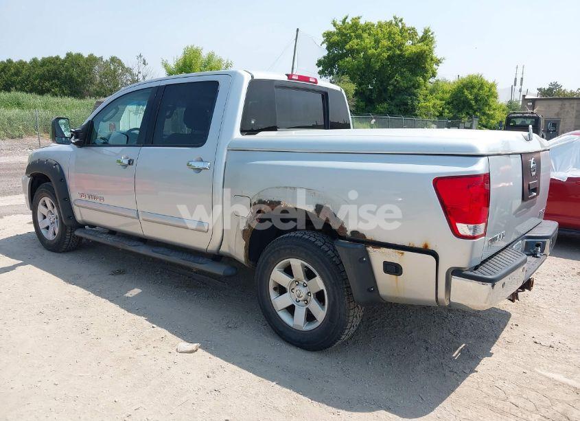 Photo 3 of 2005 Nissan Titan LE (VIN 1N6AA07B15N501740)