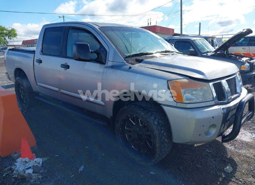 2004 Nissan Titan LE (VIN 1N6AA07B34N518151) main photo