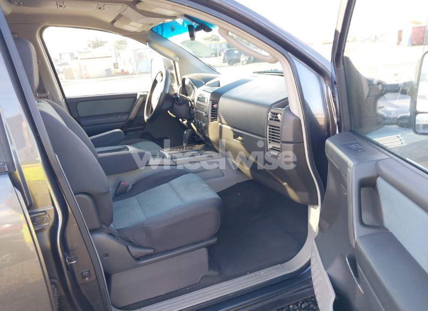 Photo 5 of 2004 Nissan Titan SE (VIN 1N6AA07B34N526654)