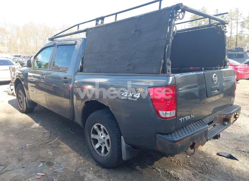 Photo 3 of 2005 Nissan Titan XE (VIN 1N6AA07B35N553838)