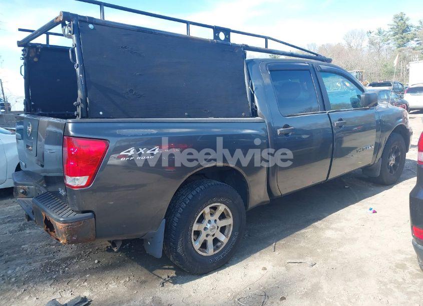 Photo 4 of 2005 Nissan Titan XE (VIN 1N6AA07B35N553838)