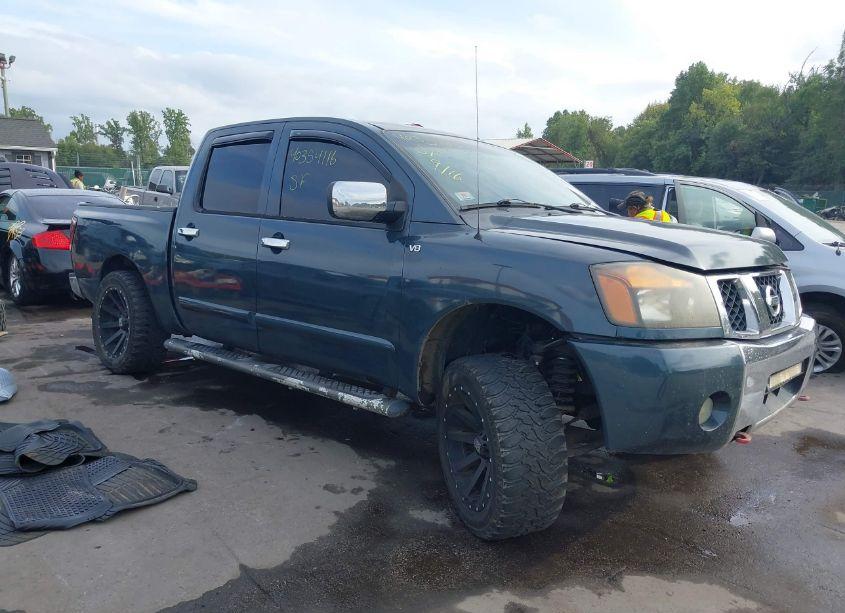 2004 Nissan Titan SE (VIN 1N6AA07B44N516540) main photo