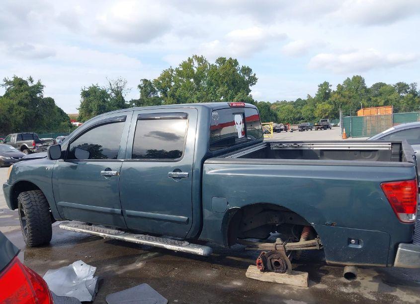 Photo 15 of 2004 Nissan Titan SE (VIN 1N6AA07B44N516540)