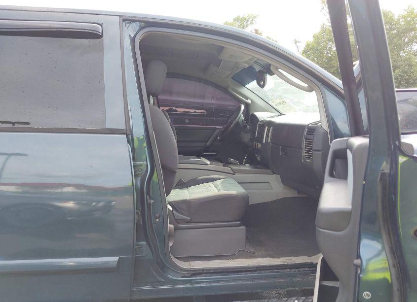 Photo 5 of 2004 Nissan Titan SE (VIN 1N6AA07B44N516540)