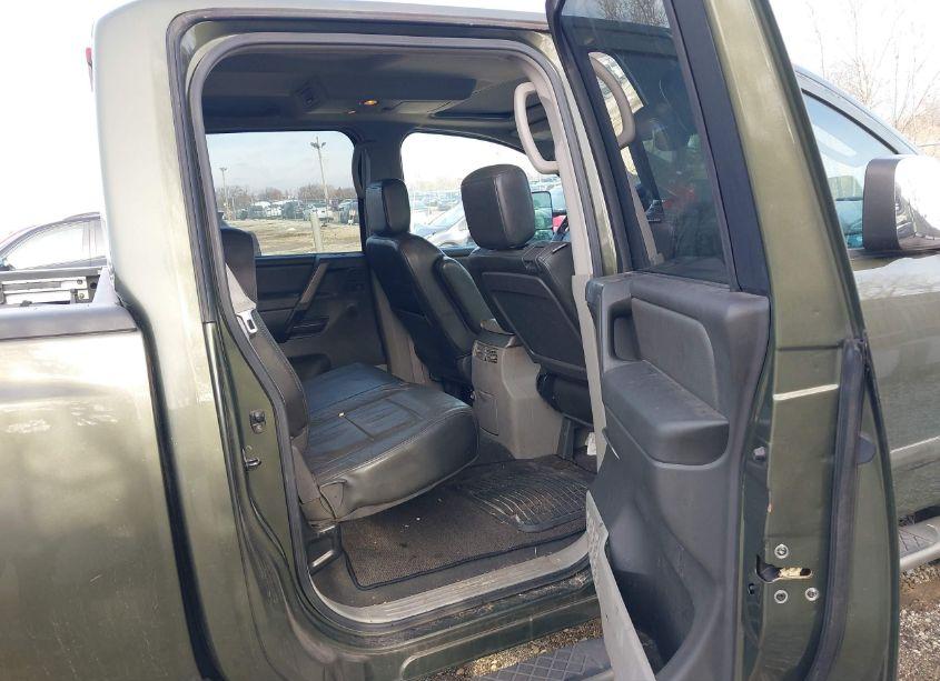 Photo 8 of 2004 Nissan Titan LE (VIN 1N6AA07B54N511704)