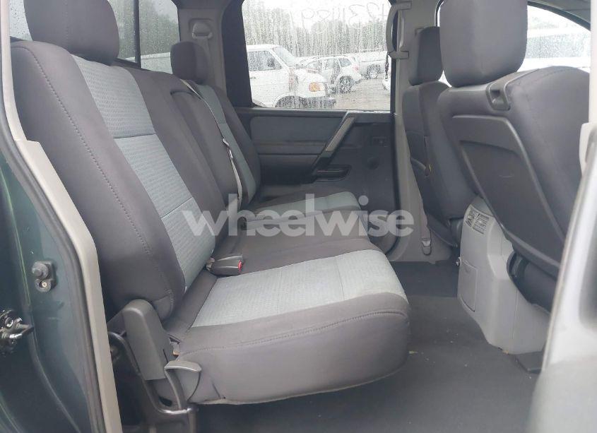 Photo 8 of 2004 Nissan Titan SE (VIN 1N6AA07B54N542273)