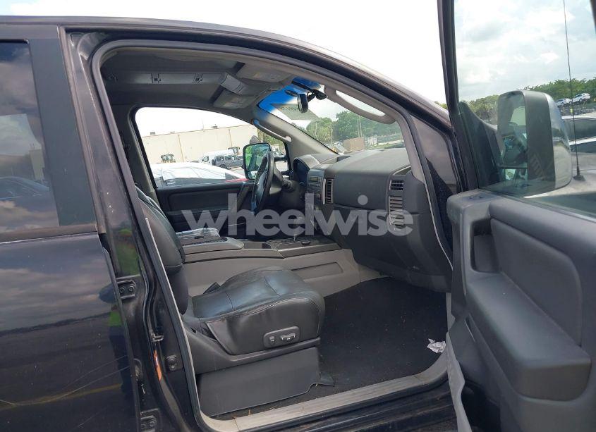 Photo 5 of 2004 Nissan Titan XE/SE/LE (VIN 1N6AA07B54N583681)