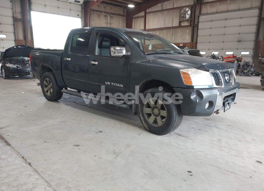 2005 Nissan Titan LE (VIN 1N6AA07B55N500154) main photo