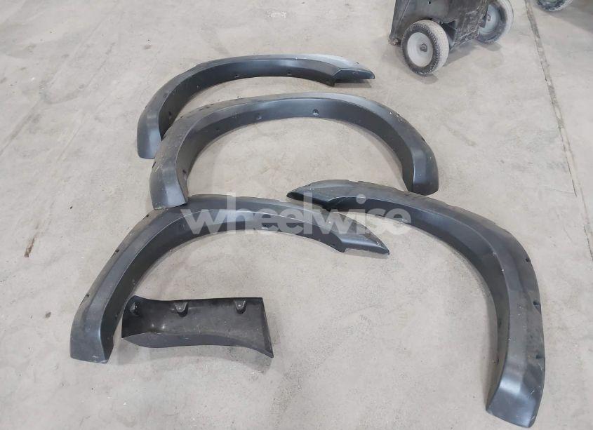 Photo 12 of 2005 Nissan Titan LE (VIN 1N6AA07B55N500154)