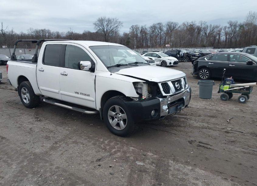 2005 Nissan Titan SE (VIN 1N6AA07B65N572920) main photo