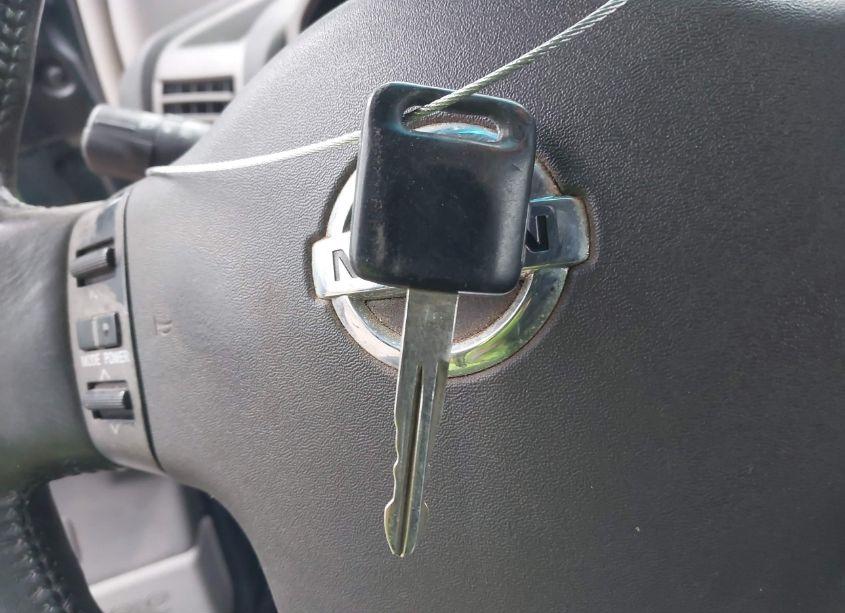 Photo 11 of 2004 Nissan Titan LE (VIN 1N6AA07B74N514345)