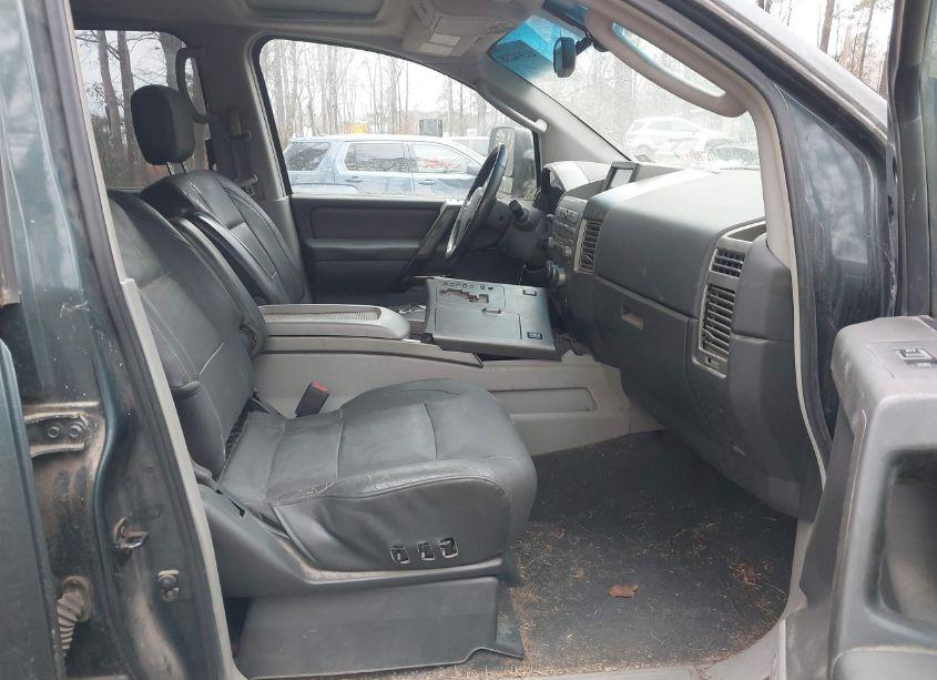 Photo 5 of 2004 Nissan Titan LE (VIN 1N6AA07B74N514345)