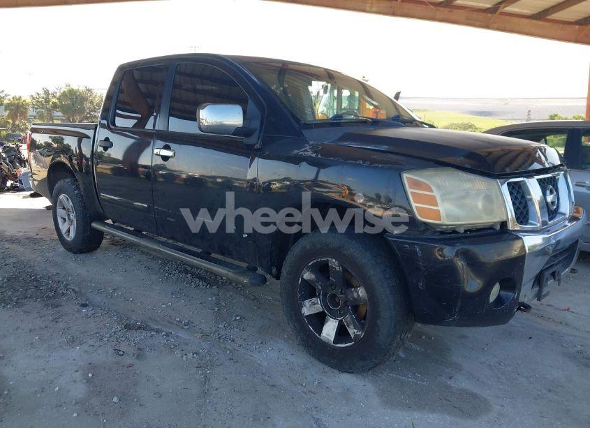 2004 Nissan Titan LE (VIN 1N6AA07B74N525703) main photo