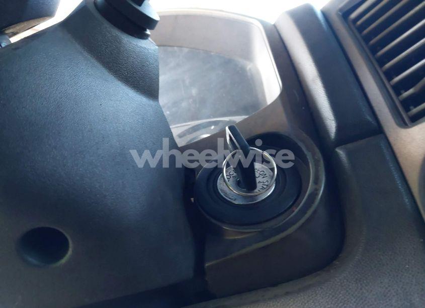 Photo 11 of 2004 Nissan Titan LE (VIN 1N6AA07B74N525703)