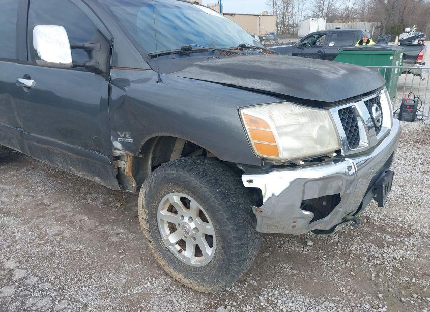 Photo 6 of 2004 Nissan Titan LE (VIN 1N6AA07B74N589854)