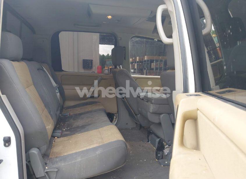 Photo 8 of 2004 Nissan Titan SE (VIN 1N6AA07B84N520753)