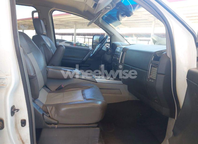 Photo 5 of 2004 Nissan Titan SE (VIN 1N6AA07B84N543725)