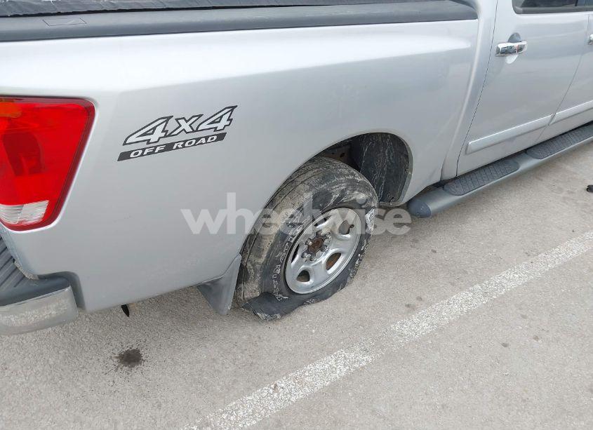 Photo 12 of 2004 Nissan Titan LE (VIN 1N6AA07B84N571752)