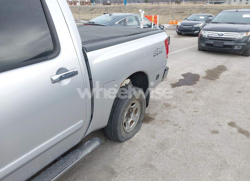 Photo 6 of 2004 Nissan Titan LE (VIN 1N6AA07B84N571752)