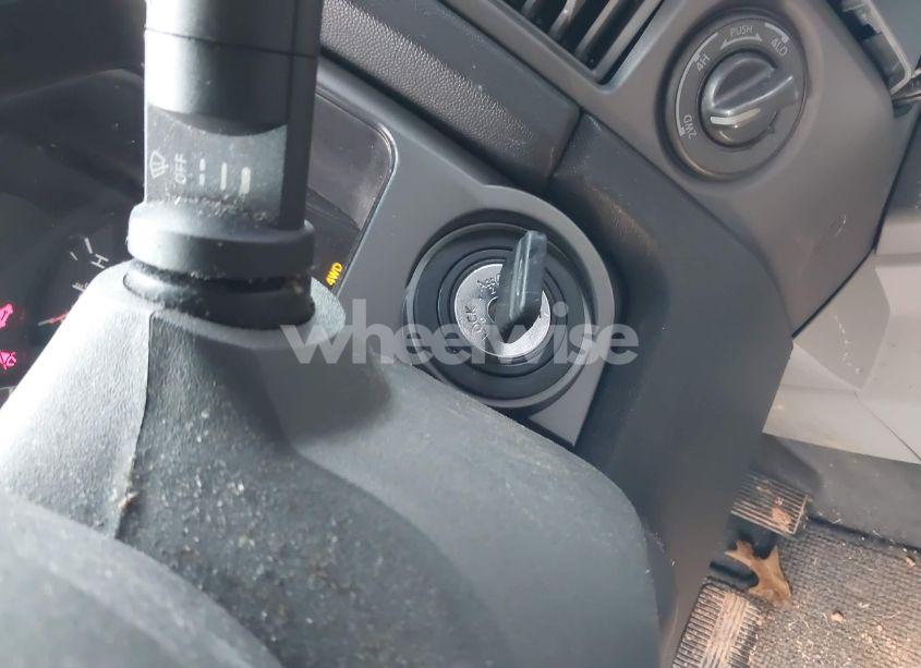 Photo 11 of 2004 Nissan Titan SE (VIN 1N6AA07B94N569234)