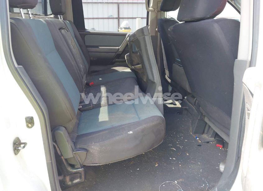 Photo 8 of 2005 Nissan Titan XE (VIN 1N6AA07BX5N505236)