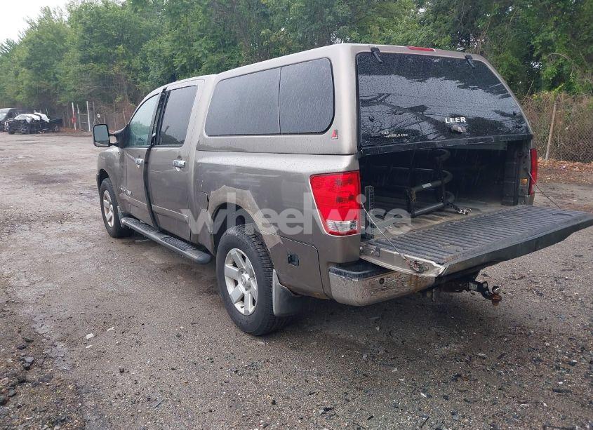 Photo 3 of 2006 Nissan Titan LE (VIN 1N6AA07BX6N570492)