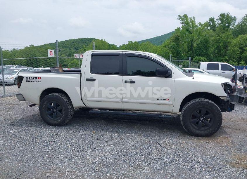 Photo 13 of 2009 Nissan Titan SE (VIN 1N6AA07C09N312298)